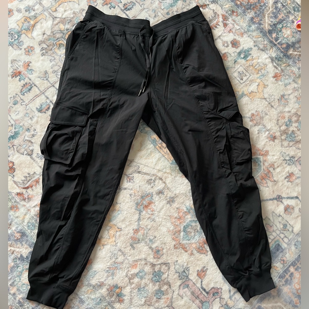 Lululemon Dance Studio Relaxed-Fit Mid-Rise Cargo Jogger - Size XL